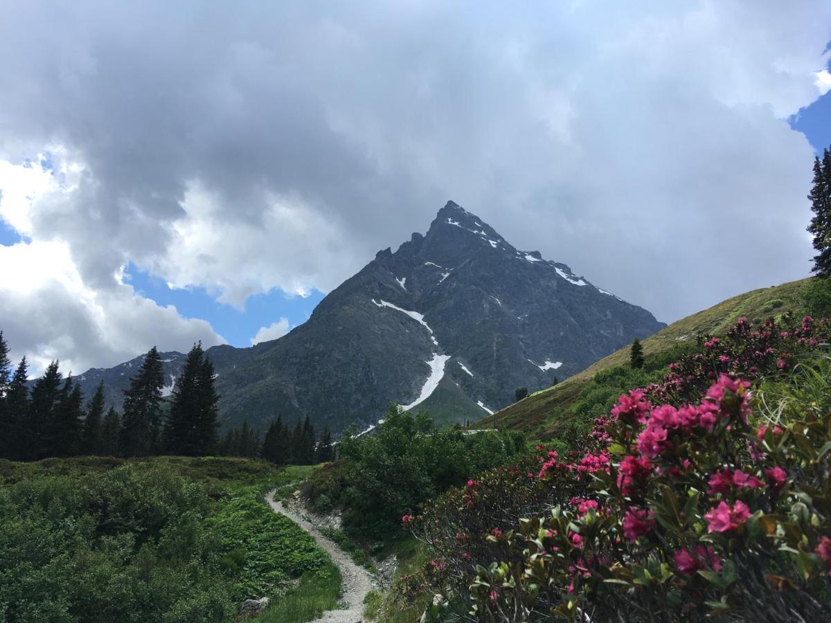 Appartamento Haus Galgenul Sankt Gallenkirch Esterno foto